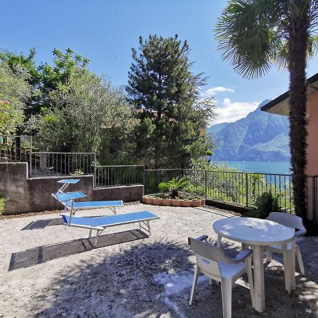 Appartamento Gelsomino Riva di Solto Buitenkant foto
