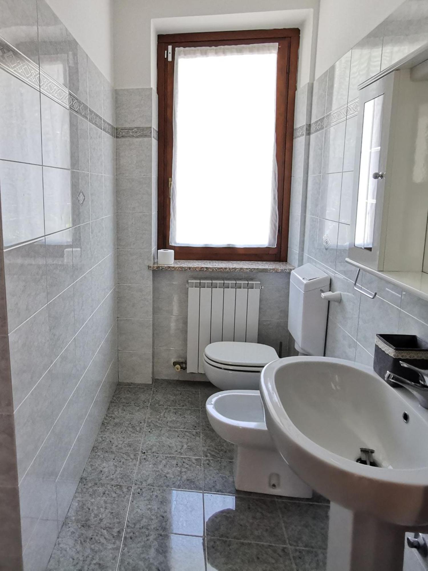 Appartamento Gelsomino Riva di Solto Buitenkant foto